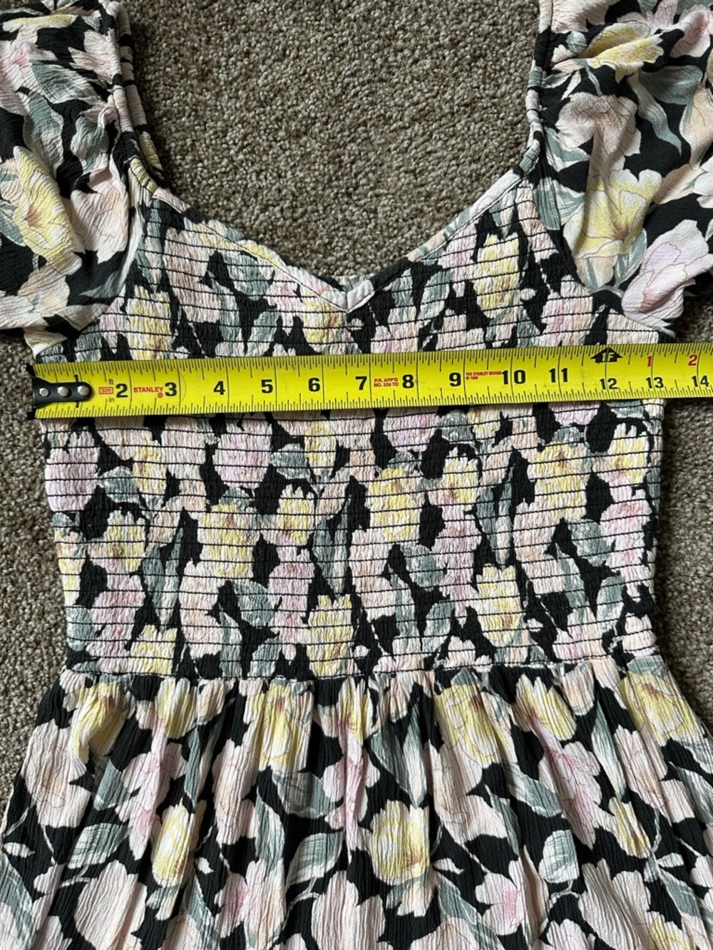 American Eagle Floral Smocked Puff Sleeve Mini Dress Black Size S - Picture 3 of 7